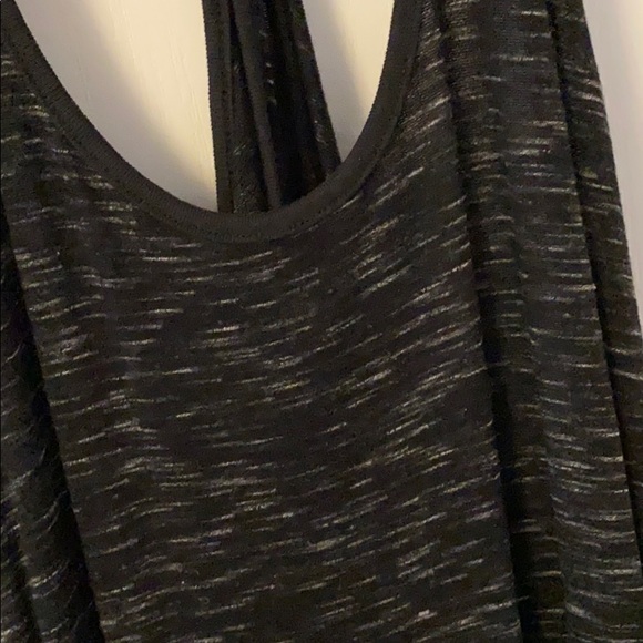 Sleeveless knot low back dress - Picture 2 of 5